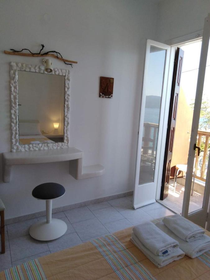 Adriani Sea View Rooms Αδάμας Εξωτερικό φωτογραφία